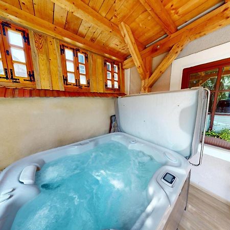 Resort Hisa Ida - Apartments With Hot Tub And Sauna Ivancna Gorica Bagian luar foto