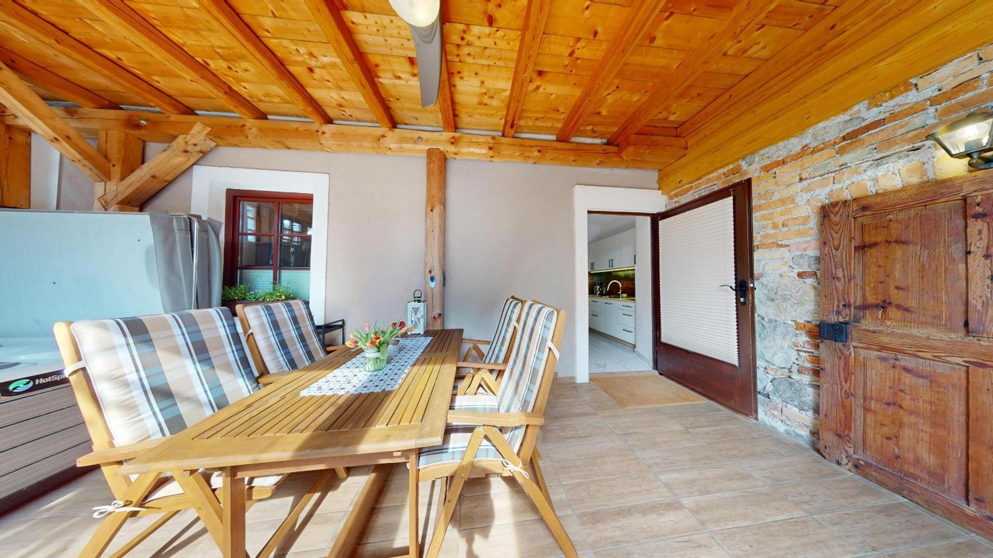 Resort Hisa Ida - Apartments With Hot Tub And Sauna Ivancna Gorica Ruang foto