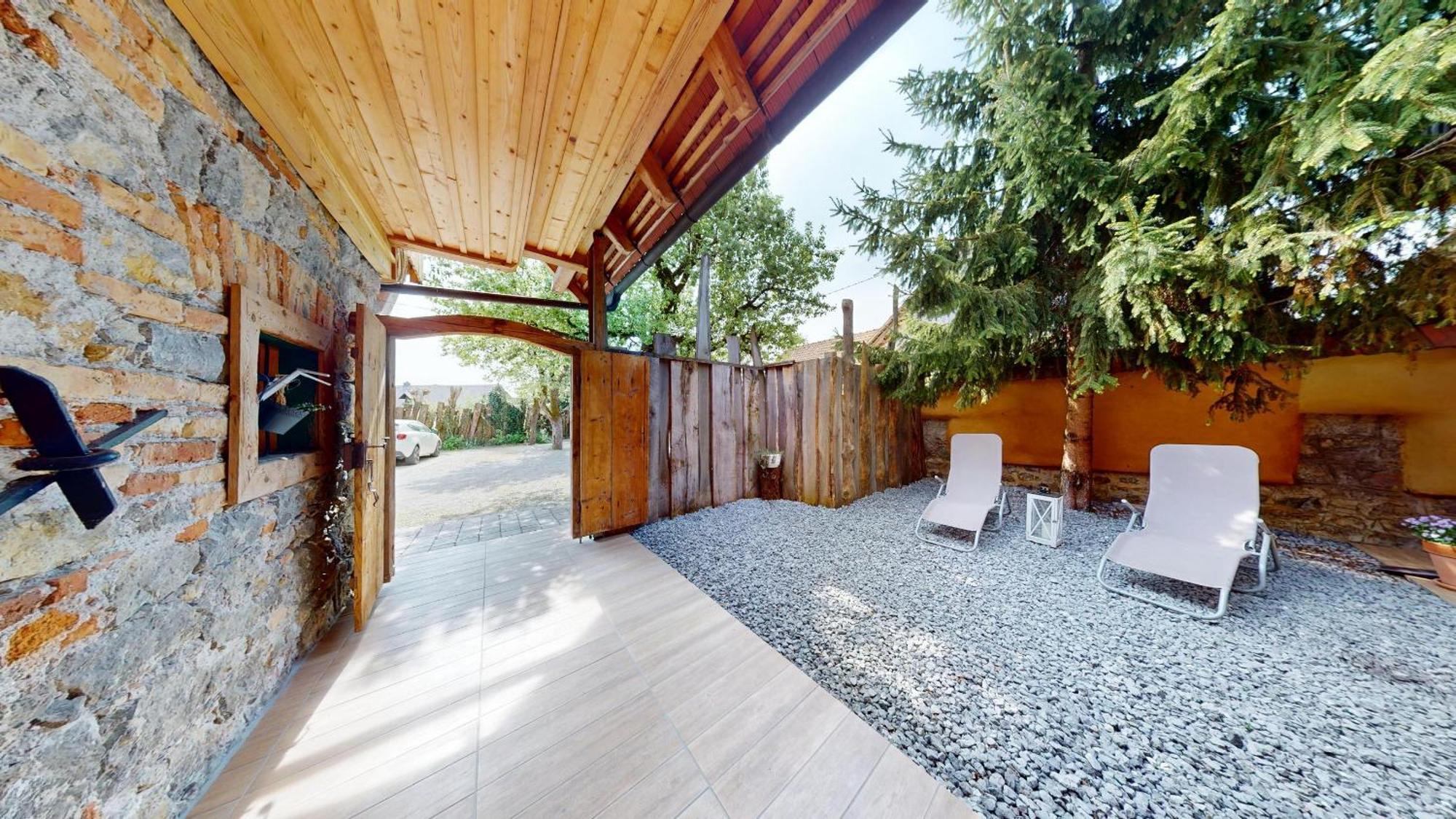 Resort Hisa Ida - Apartments With Hot Tub And Sauna Ivancna Gorica Ruang foto
